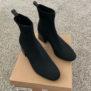 Steve Madden Black Knit Boots